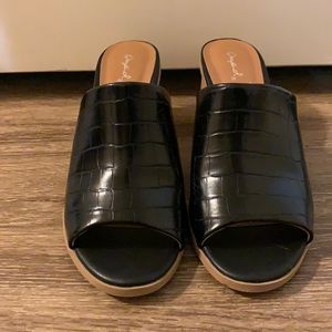 Black Qupid Heels Size 8.5